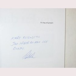En dag ad gangen - signeret