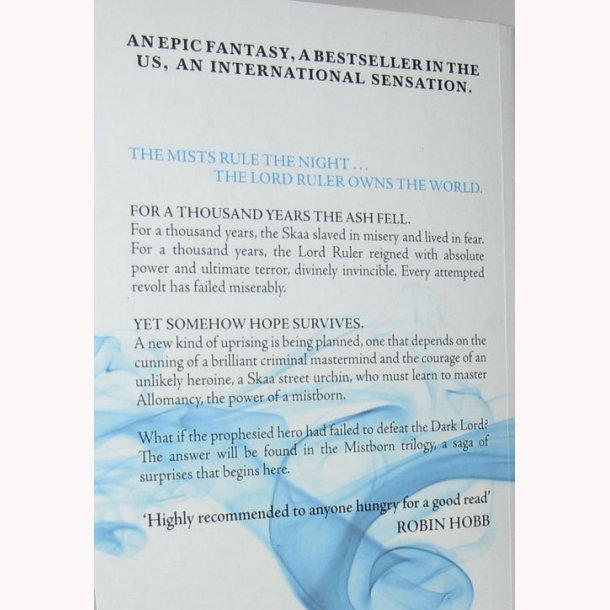 The Final Empire - Mistborn Book One