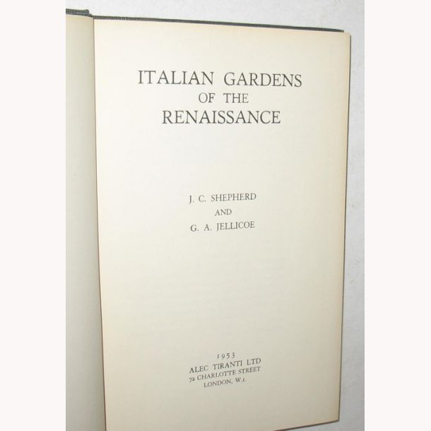 Italian Gardens of the Renaissance