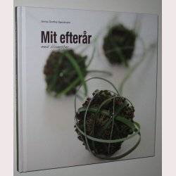 Mit efterr med blomster