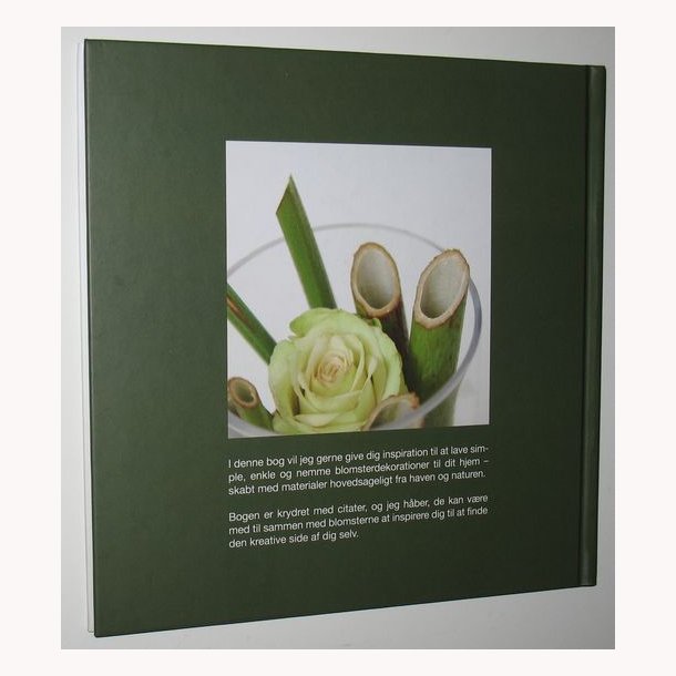 Mit efterr med blomster