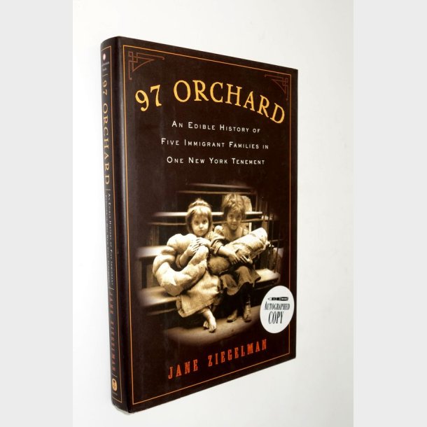 97 Orchard: Jane Ziegelman (signeret)