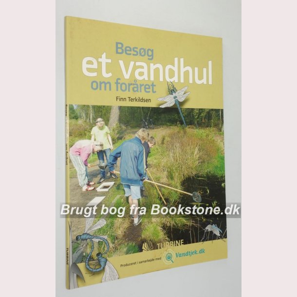 Besg et vandhul om forret 