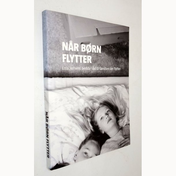 N�r b�rn flytter: Lola Jensen